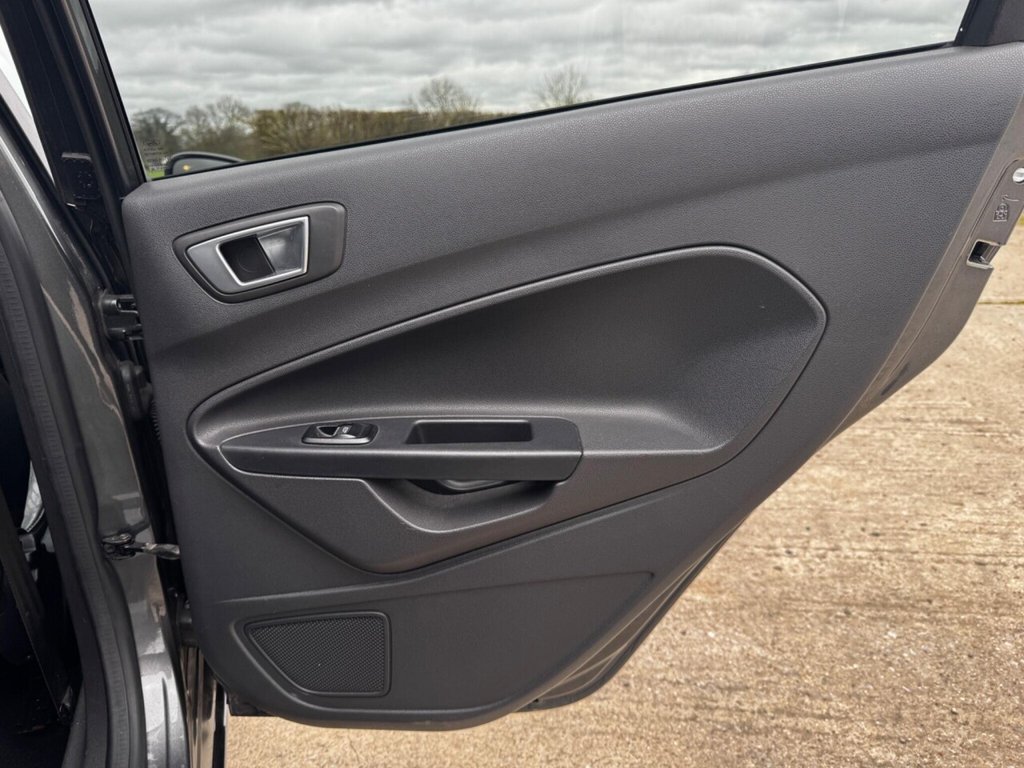 Used Ford Fiesta 2017 for sale - 77685405: Photo 50