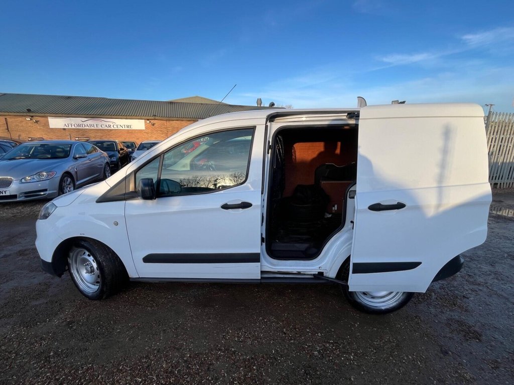 Used Ford Transit Courier 2020 for sale - 77360133: Photo 10