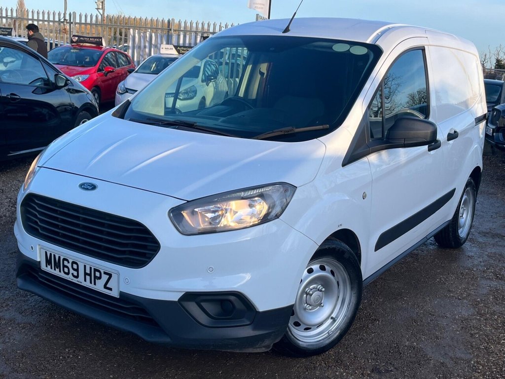 Used Ford Transit Courier 2020 for sale - 77360133: Photo 2