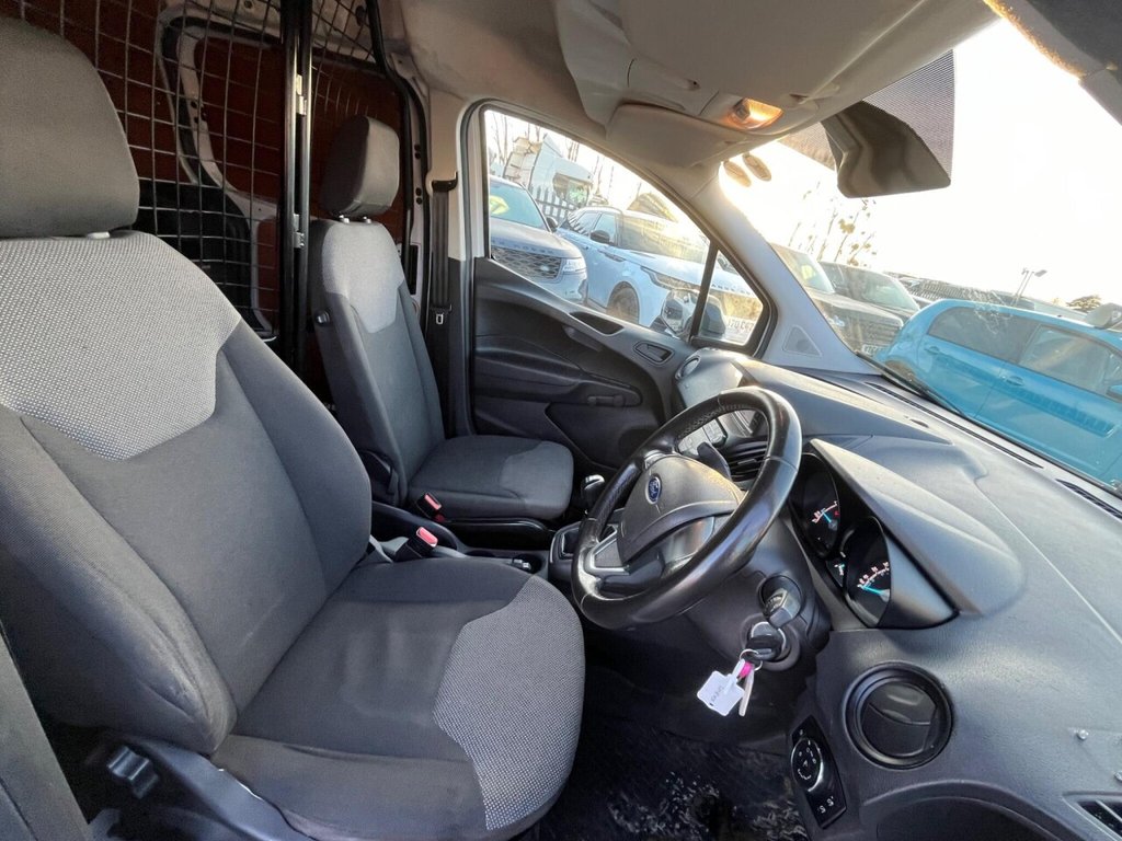 Used Ford Transit Courier 2020 for sale - 77360133: Photo 20