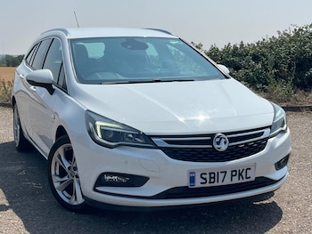 Used Vauxhall Astra 2017 for sale - 79261101: Photo
