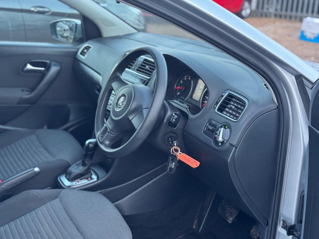 Used Volkswagen Polo 2010 for sale - 77161622: Photo 15