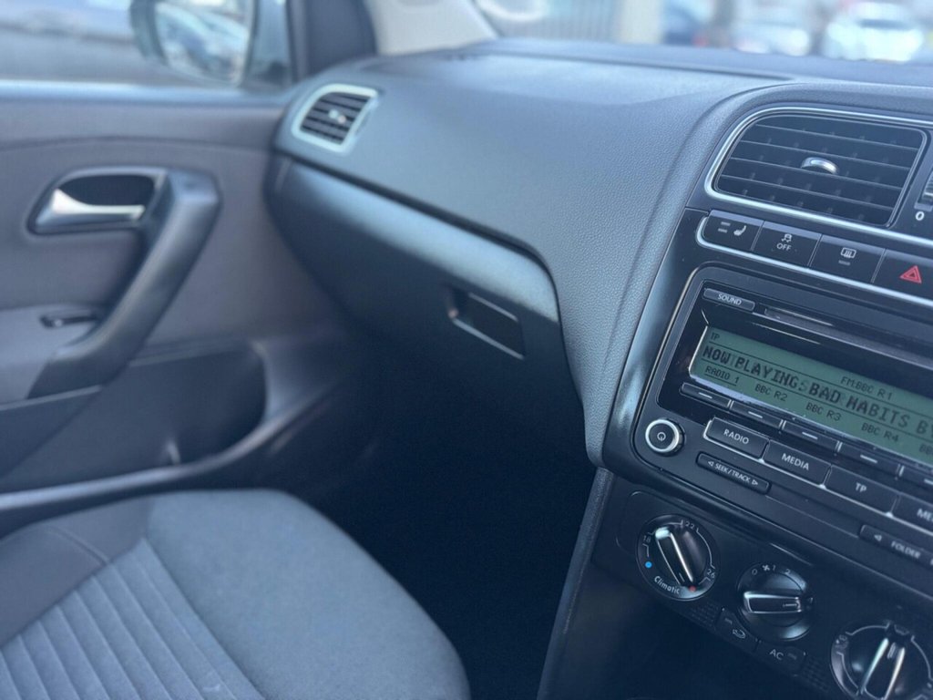 Used Volkswagen Polo 2010 for sale - 77161622: Photo 20