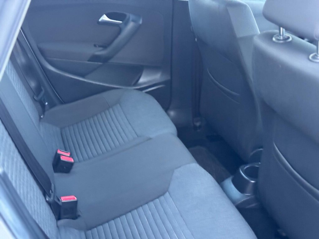 Used Volkswagen Polo 2010 for sale - 77161622: Photo 28