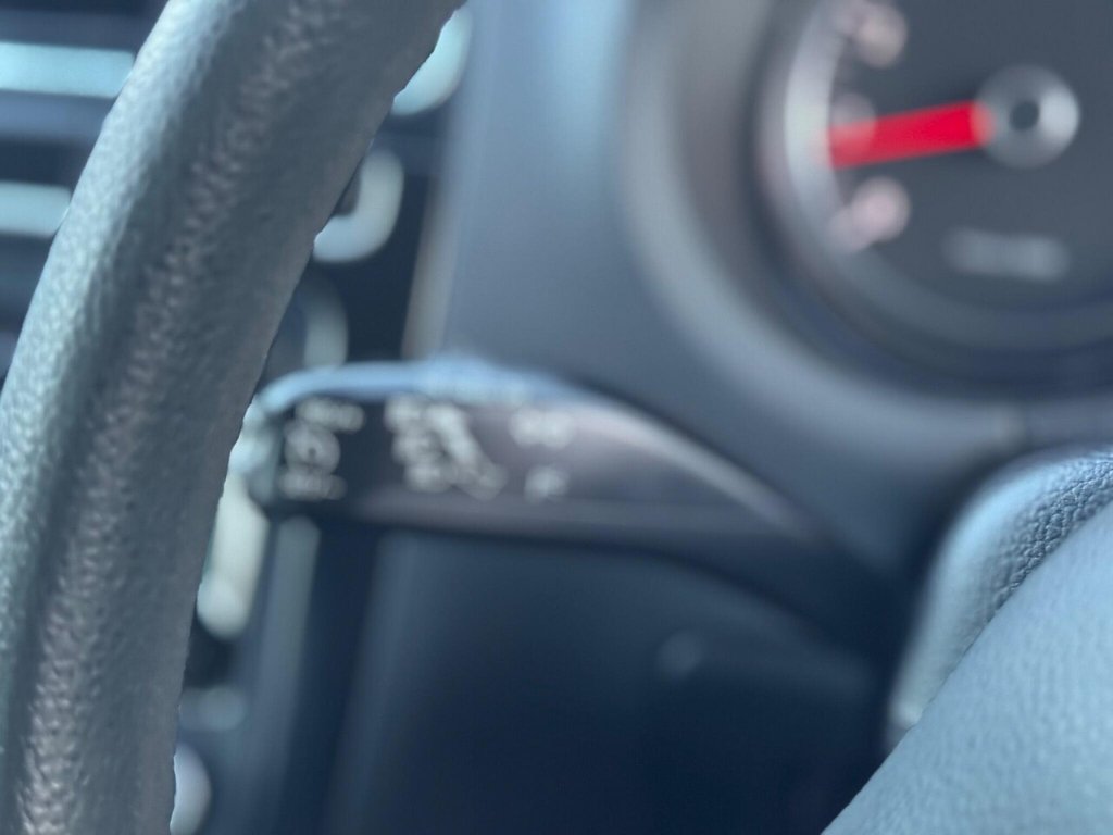 Used Volkswagen Polo 2010 for sale - 77161622: Photo 32