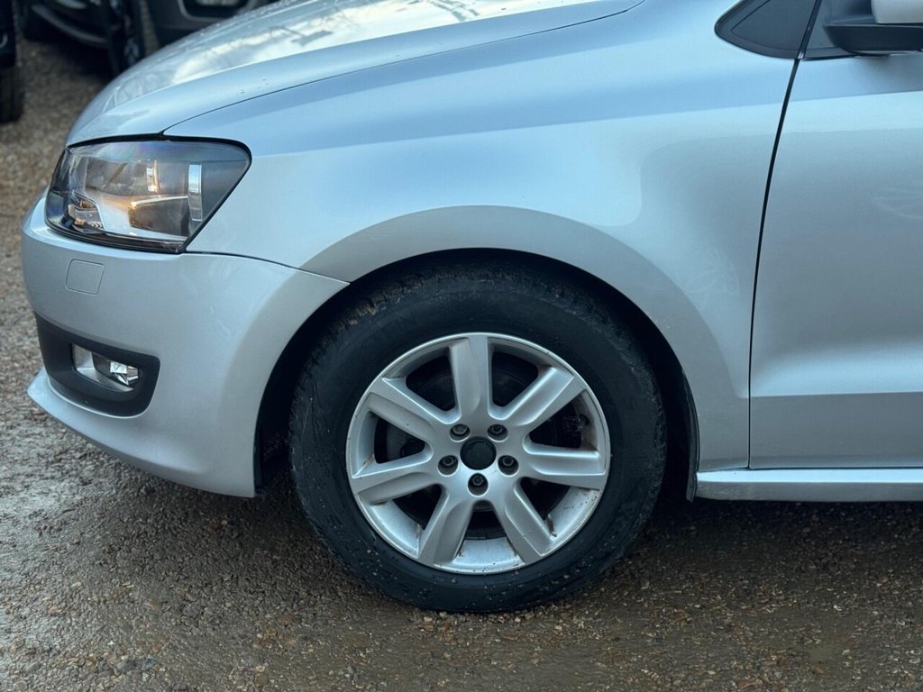 Used Volkswagen Polo 2010 for sale - 77161622: Photo 42