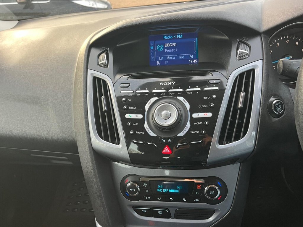 Used Ford Focus 2014 for sale - 76176154: Photo 17