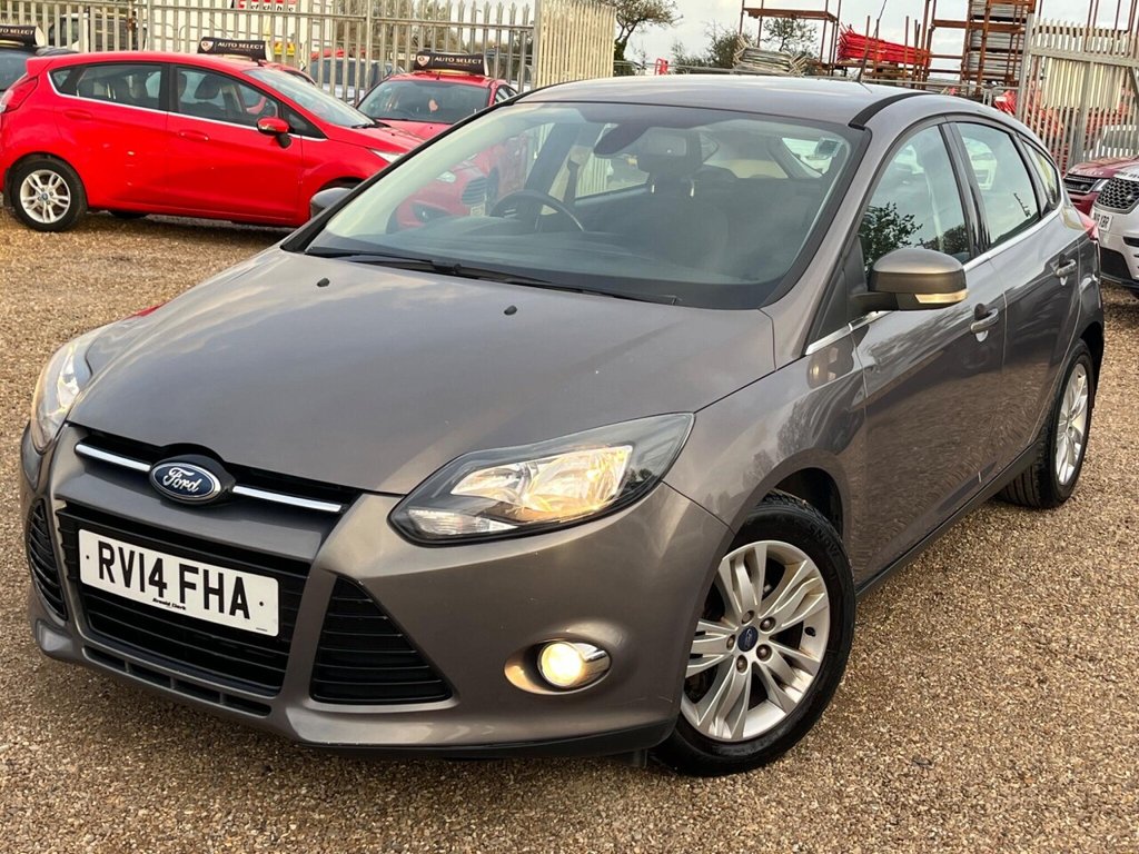 Used Ford Focus 2014 for sale - 76176154: Photo 2