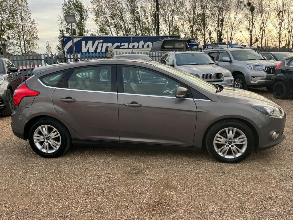 Used Ford Focus 2014 for sale - 76176154: Photo 6