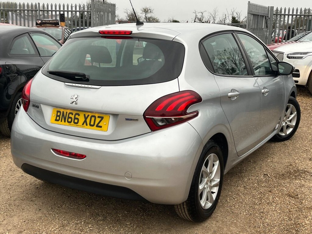 Used Peugeot 208 2016 for sale - 77905251: Photo 16