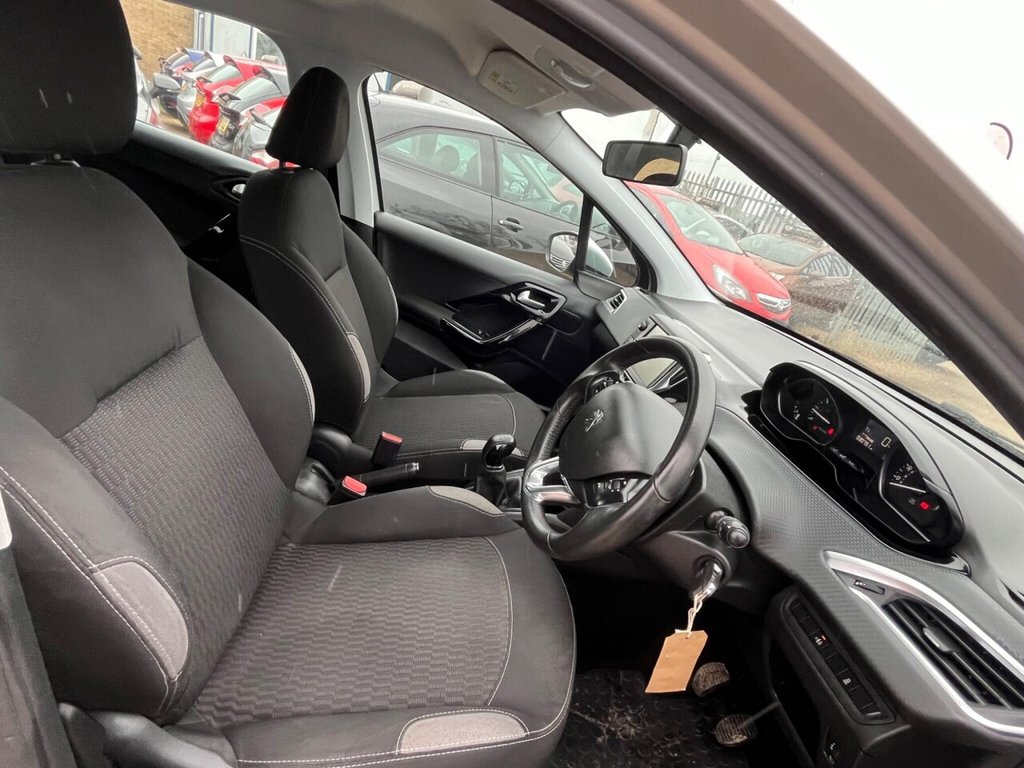 Used Peugeot 208 2016 for sale - 77905251: Photo 22