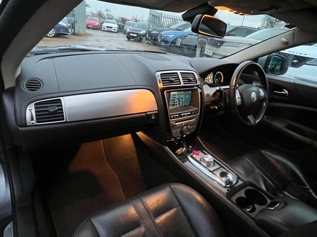 Used Jaguar XK 2010 for sale - 77952497: Photo 32