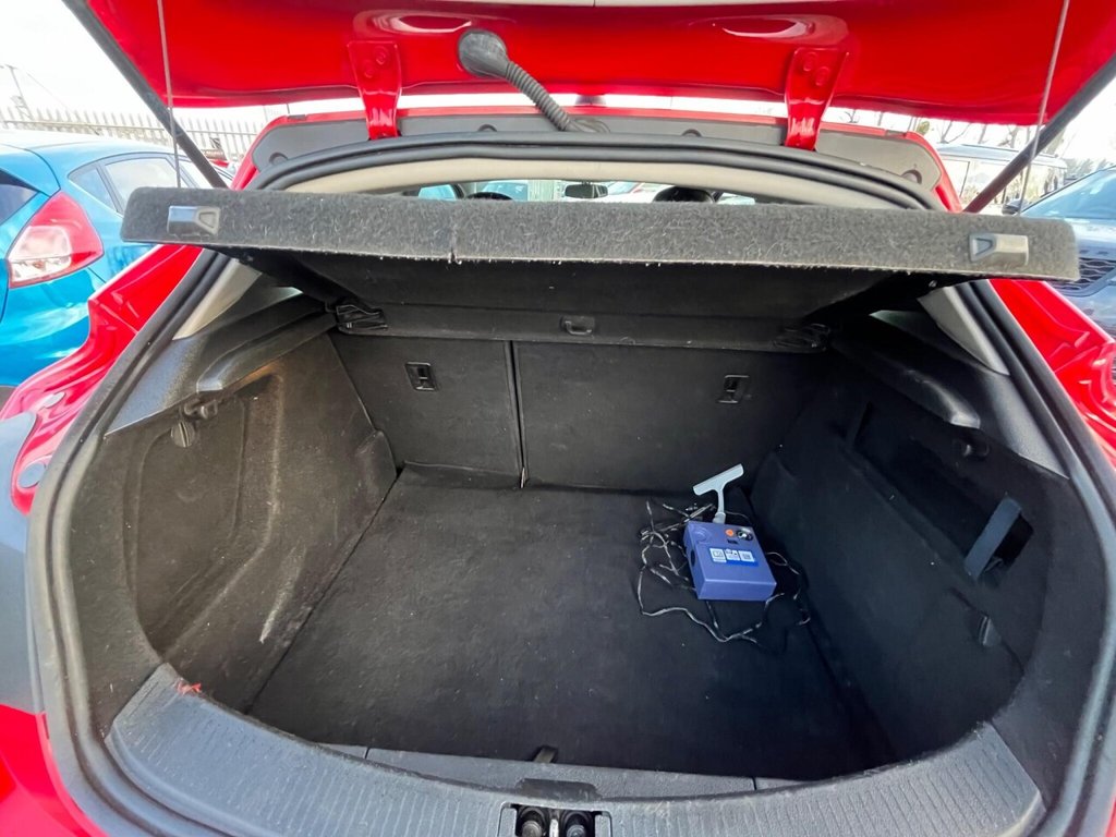 Used Vauxhall Astra GTC 2014 for sale - 77976469: Photo 35