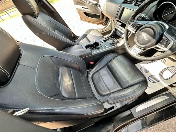 Used Jaguar XE 2015 for sale - 75548454: Photo 15
