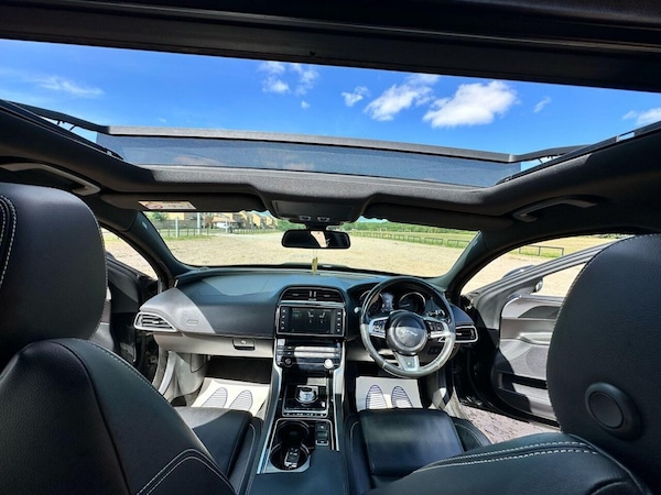 Used Jaguar XE 2015 for sale - 75548454: Photo 23