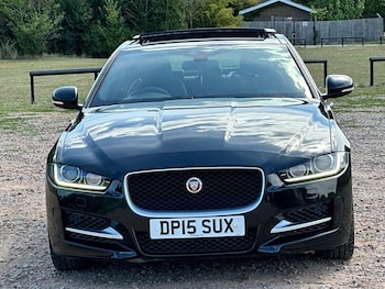Used Jaguar XE 2015 for sale - 75548454: Photo