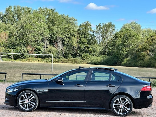 Used Jaguar XE 2015 for sale - 75548454: Photo 9