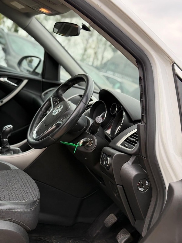 Used Vauxhall Astra 2014 for sale - 75542810: Photo 13