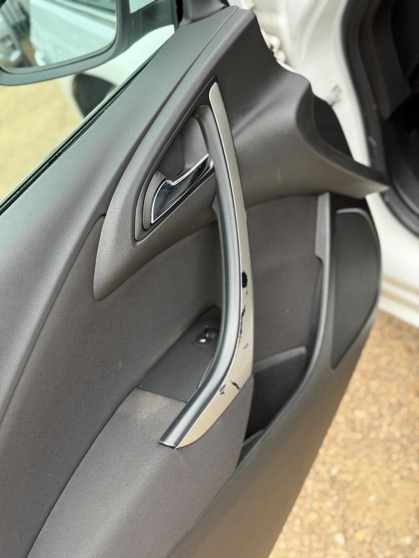 Used Vauxhall Astra 2014 for sale - 75542810: Photo 27