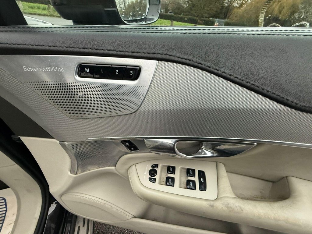 Used Volvo XC90 2015 for sale - 77642832: Photo 33