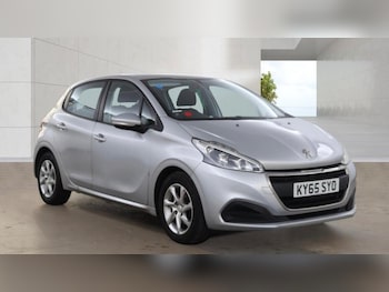 Used Peugeot 208 2015 for sale - 79414362: Photo