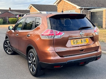 Used Nissan X-Trail 2017 for sale - 79400504: Photo