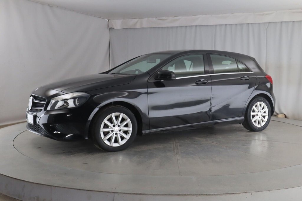 Used Mercedes-Benz A-Class 2015 for sale - 76454447: Photo 3