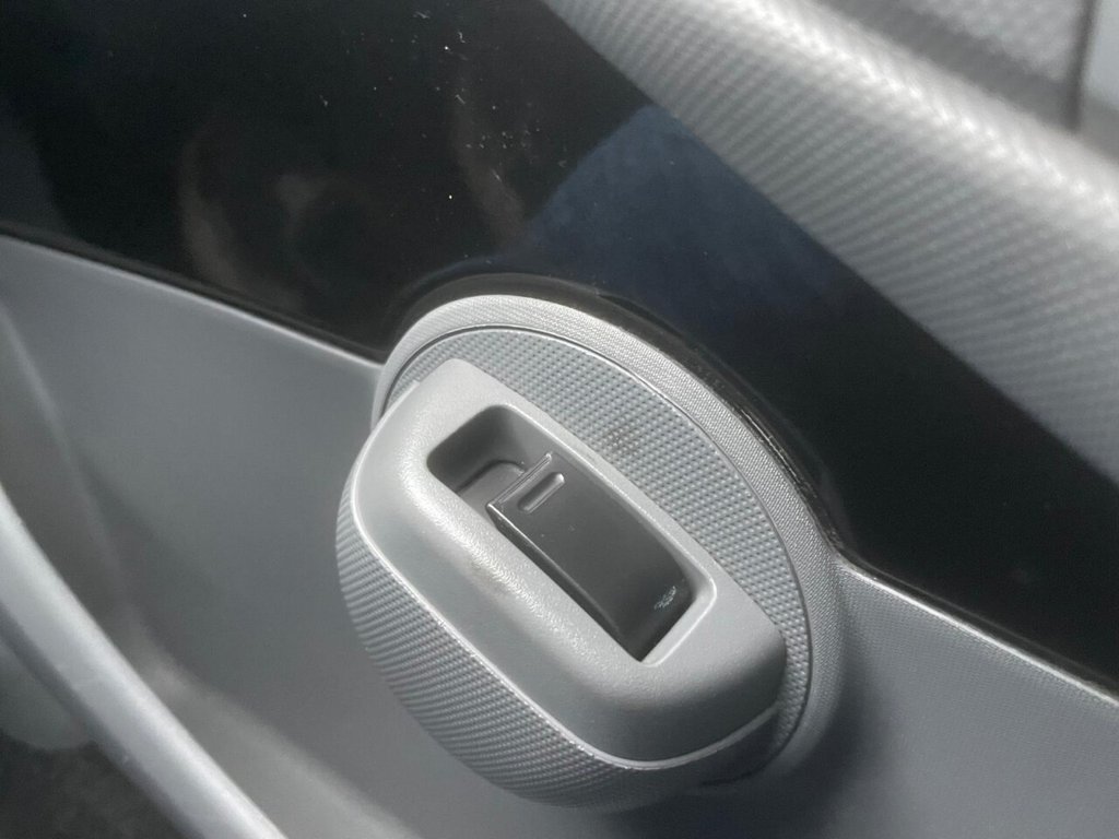 Used Peugeot 107 2010 for sale - 77145663: Photo 10