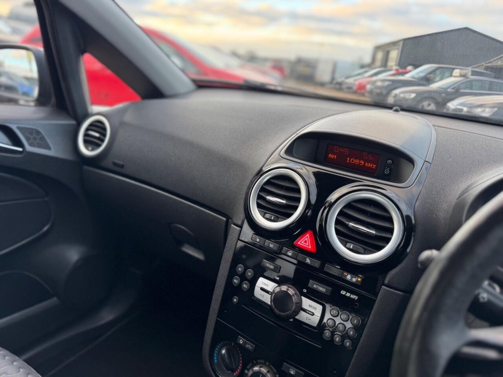 Used Vauxhall Corsa 2015 for sale - 77052647: Photo 18