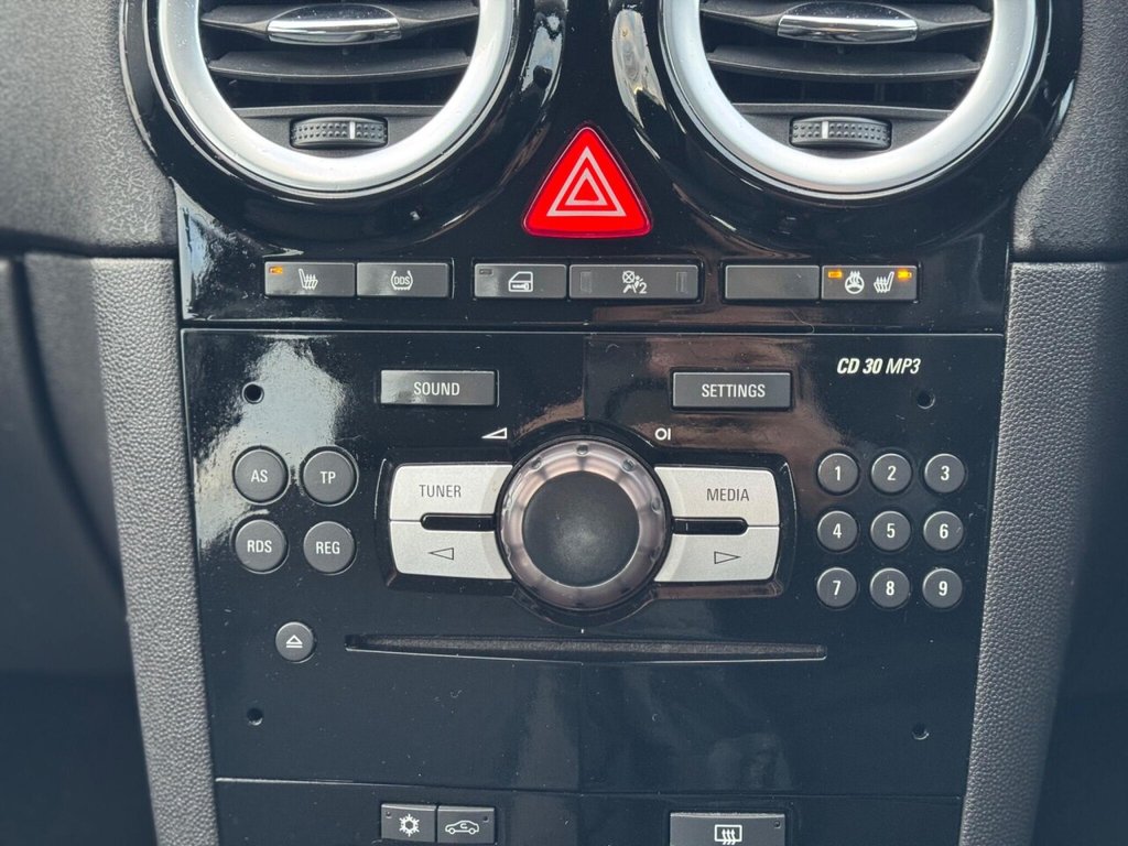 Used Vauxhall Corsa 2015 for sale - 77052647: Photo 32