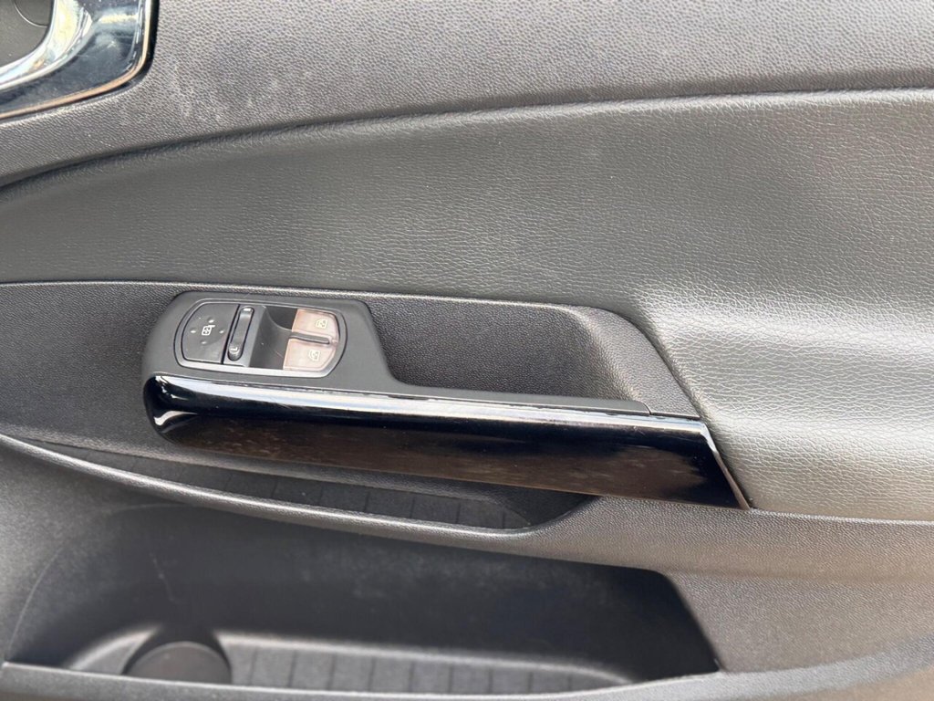 Used Vauxhall Corsa 2015 for sale - 77052647: Photo 42