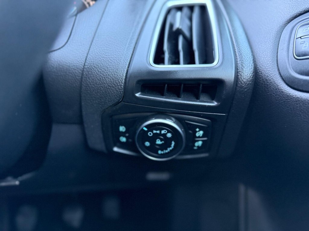 Used Ford Focus 2017 for sale - 78145176: Photo 32