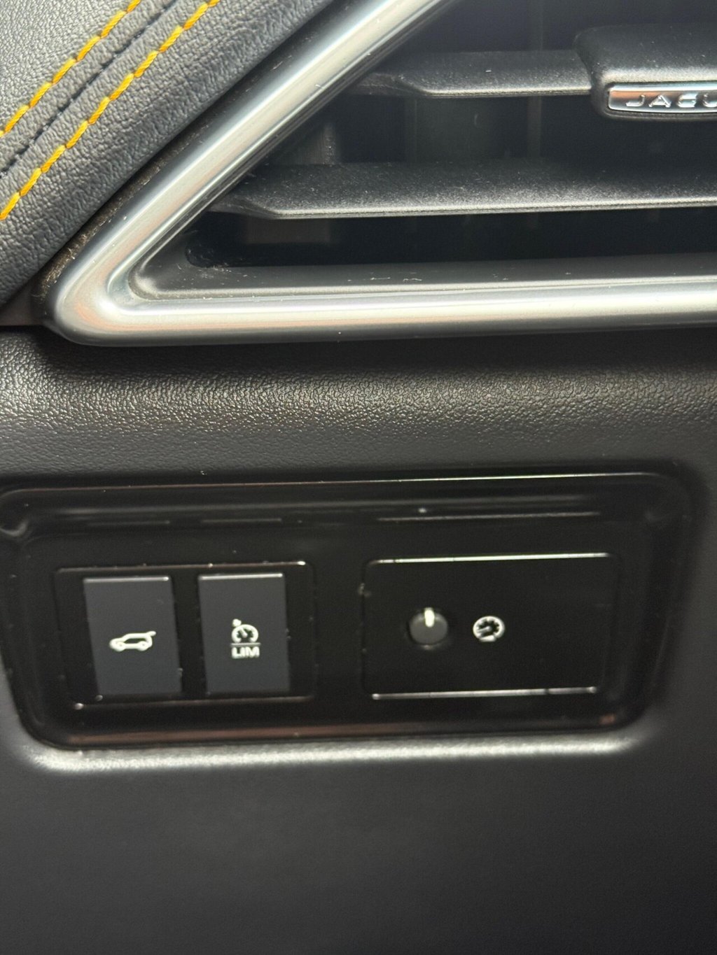 Used Jaguar F-Pace 2020 for sale - 76223788: Photo 30