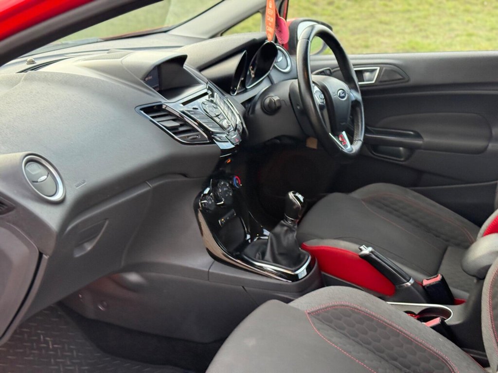 Used Ford Fiesta 2016 for sale - 76581980: Photo 30