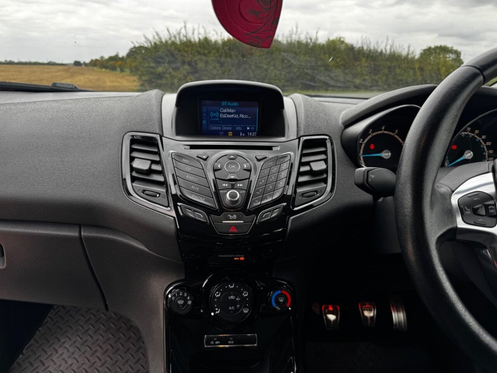 Used Ford Fiesta 2016 for sale - 76581980: Photo 41