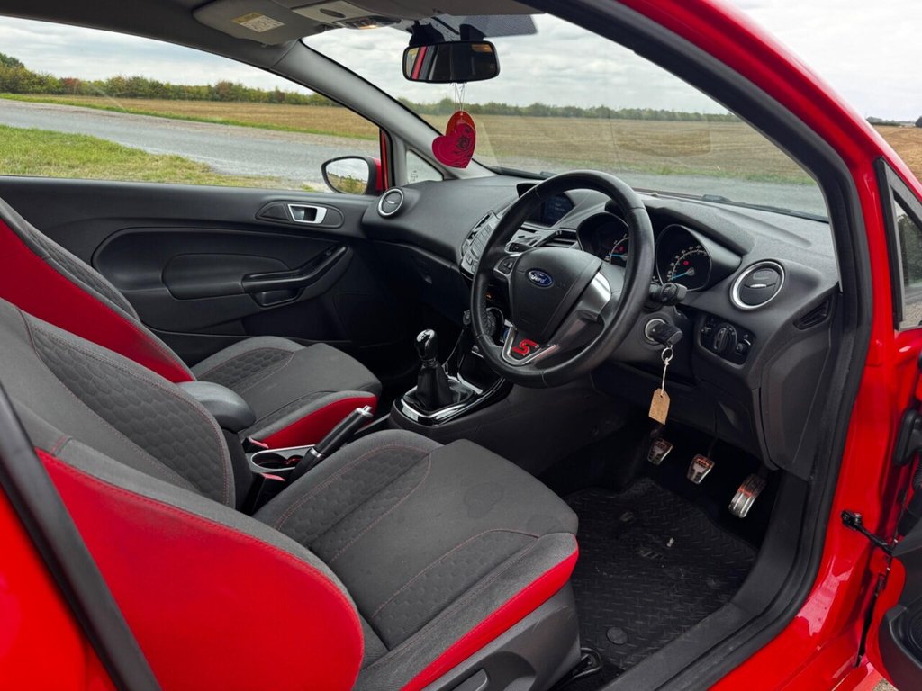 Used Ford Fiesta 2016 for sale - 76581980: Photo 47