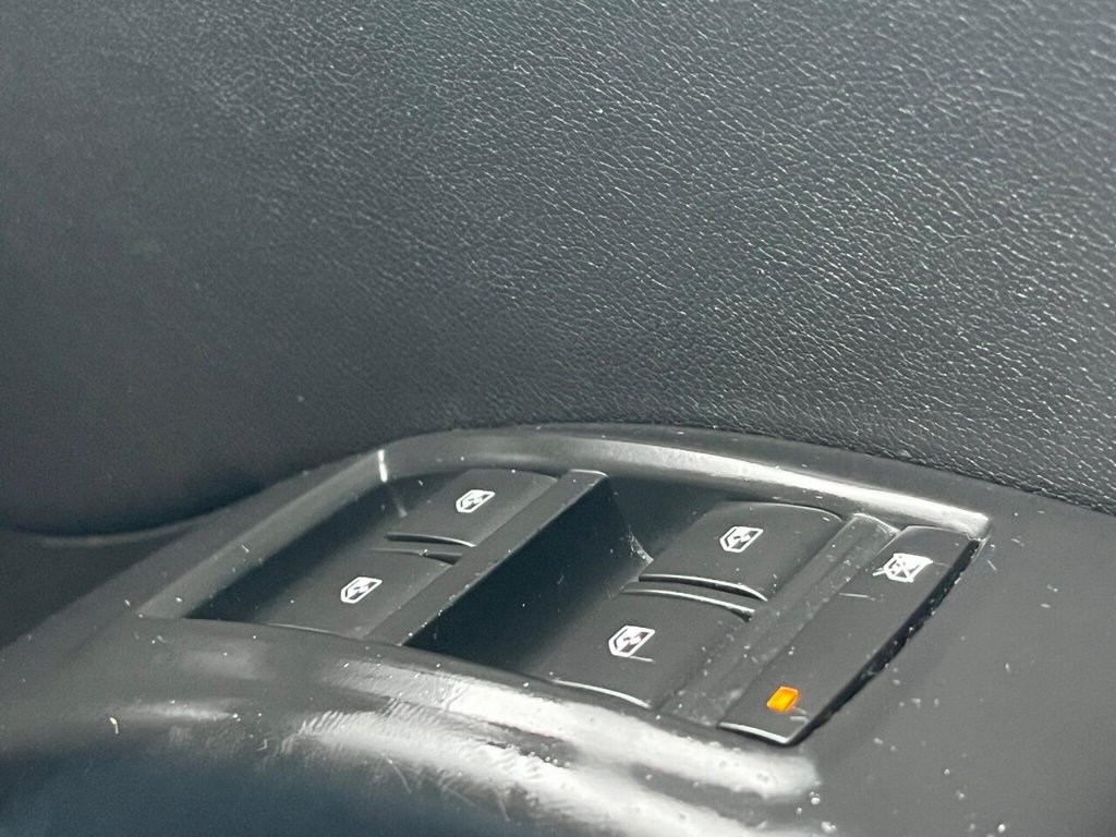 Used Vauxhall Meriva 2015 for sale - 77539680: Photo 30