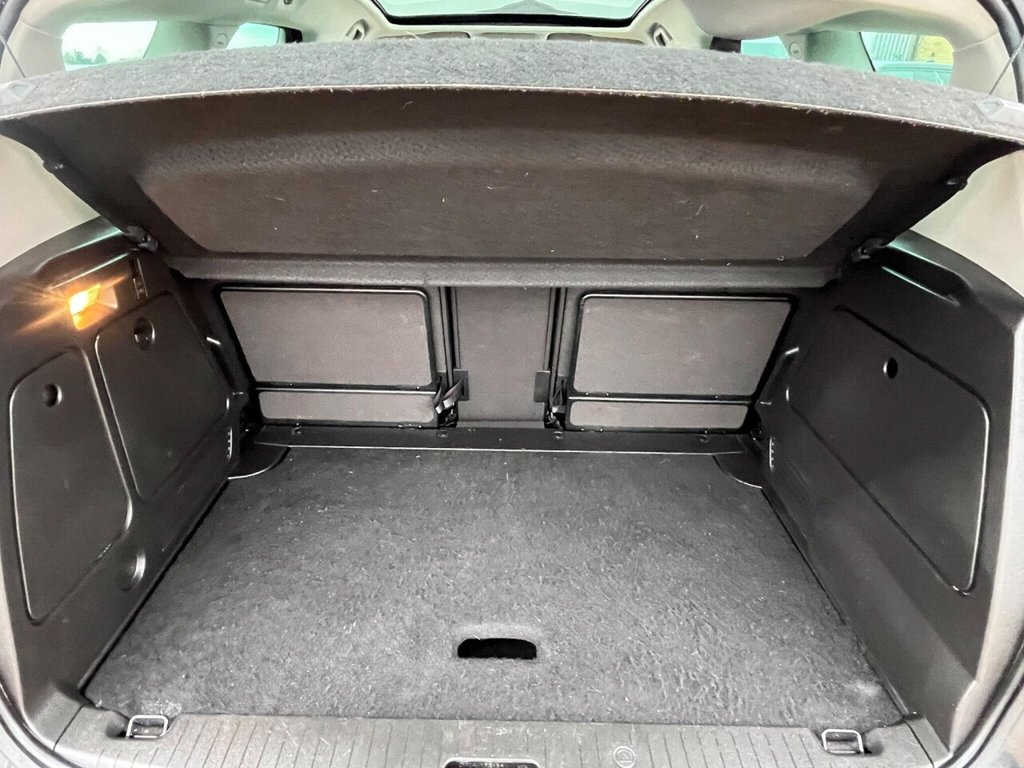 Used Vauxhall Meriva 2015 for sale - 77539680: Photo 39