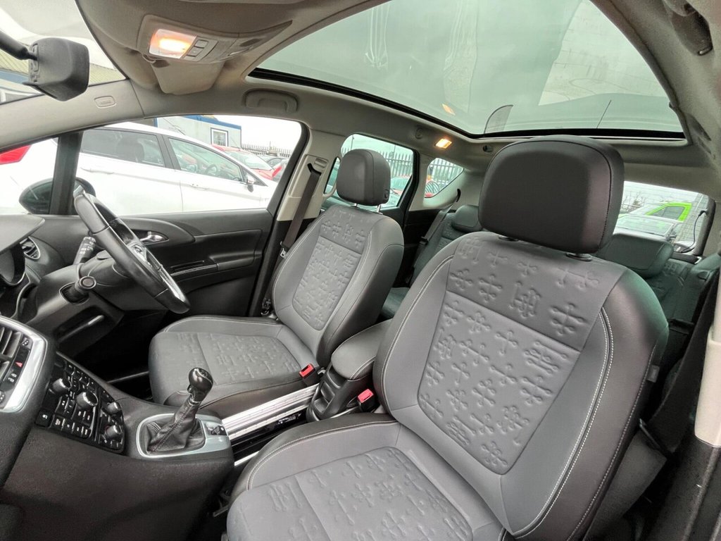 Used Vauxhall Meriva 2015 for sale - 77539680: Photo 41