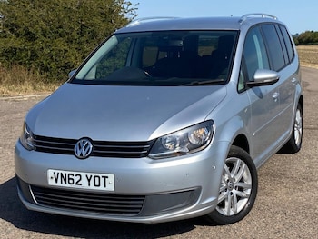 Used Volkswagen Touran 2012 for sale - 79462382: Photo