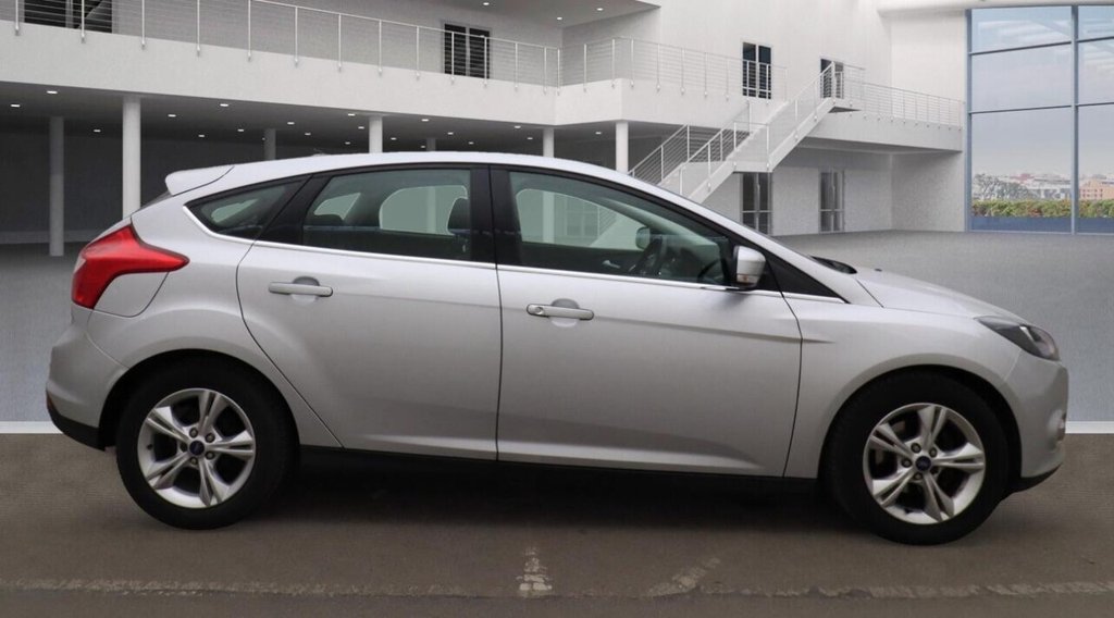 Used Ford Focus 2012 for sale - 76454349: Photo 6