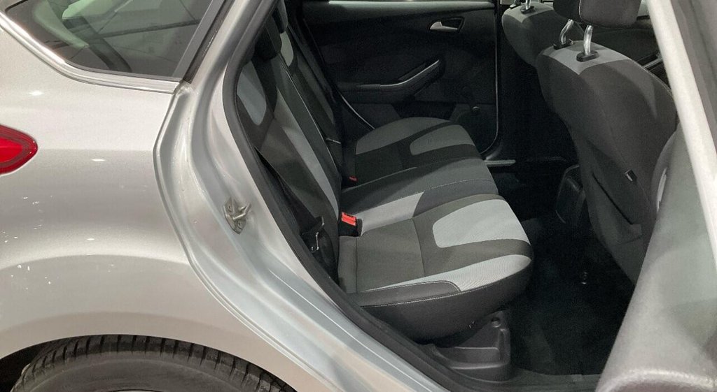 Used Ford Focus 2012 for sale - 76454349: Photo 8