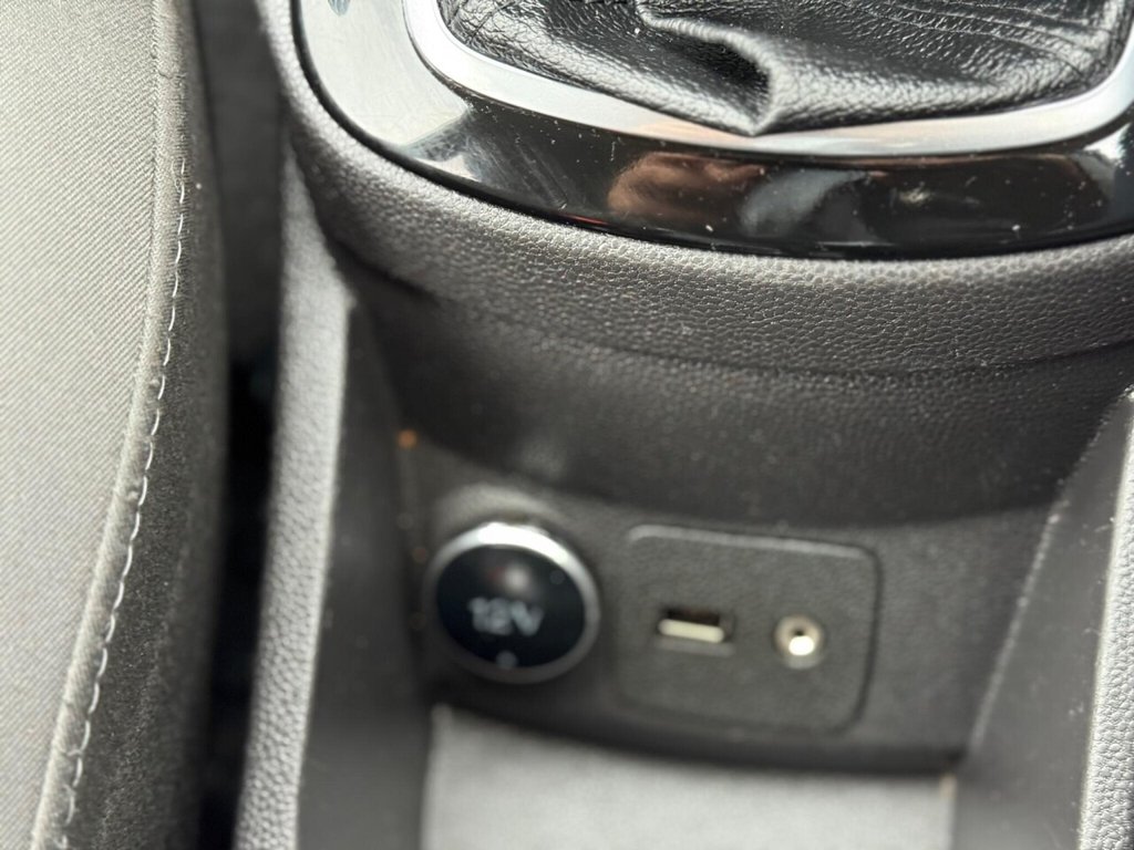 Used Ford Fiesta 2013 for sale - 78022045: Photo 46