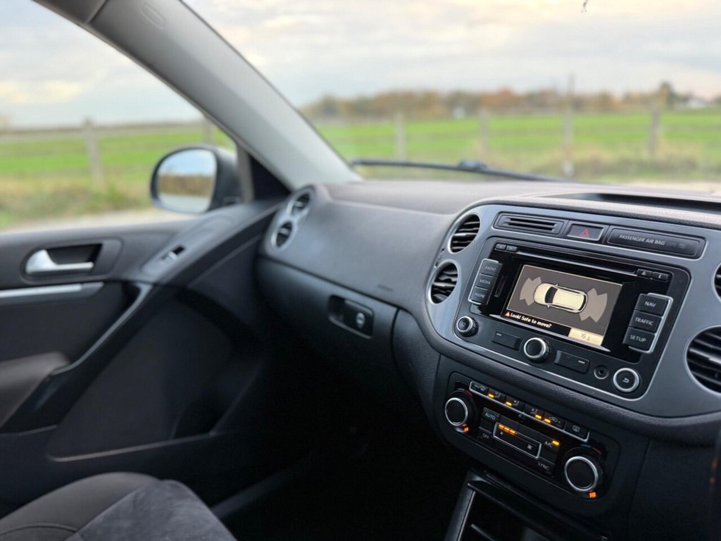 Used Volkswagen Tiguan 2015 for sale - 76582900: Photo 21