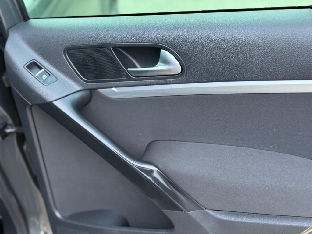 Used Volkswagen Tiguan 2015 for sale - 76582900: Photo 44