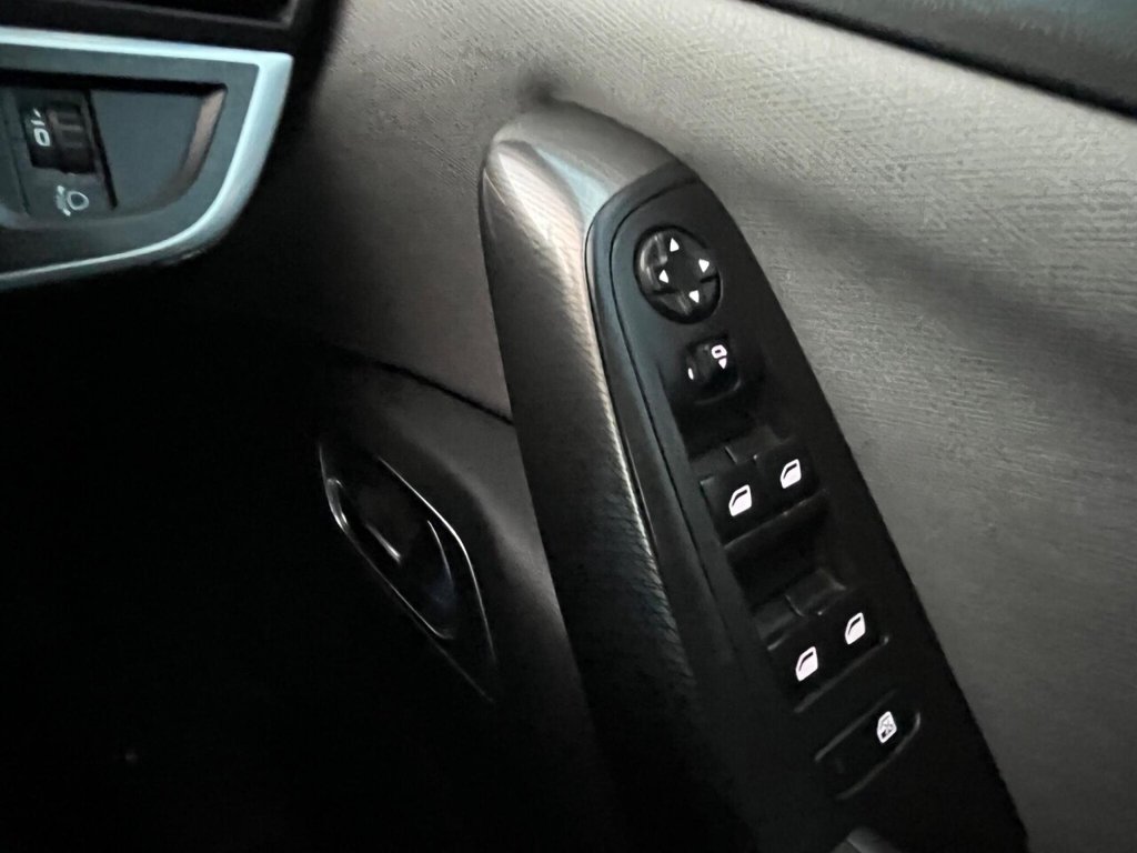 Used Citroen C4 Picasso 2014 for sale - 76445823: Photo 30