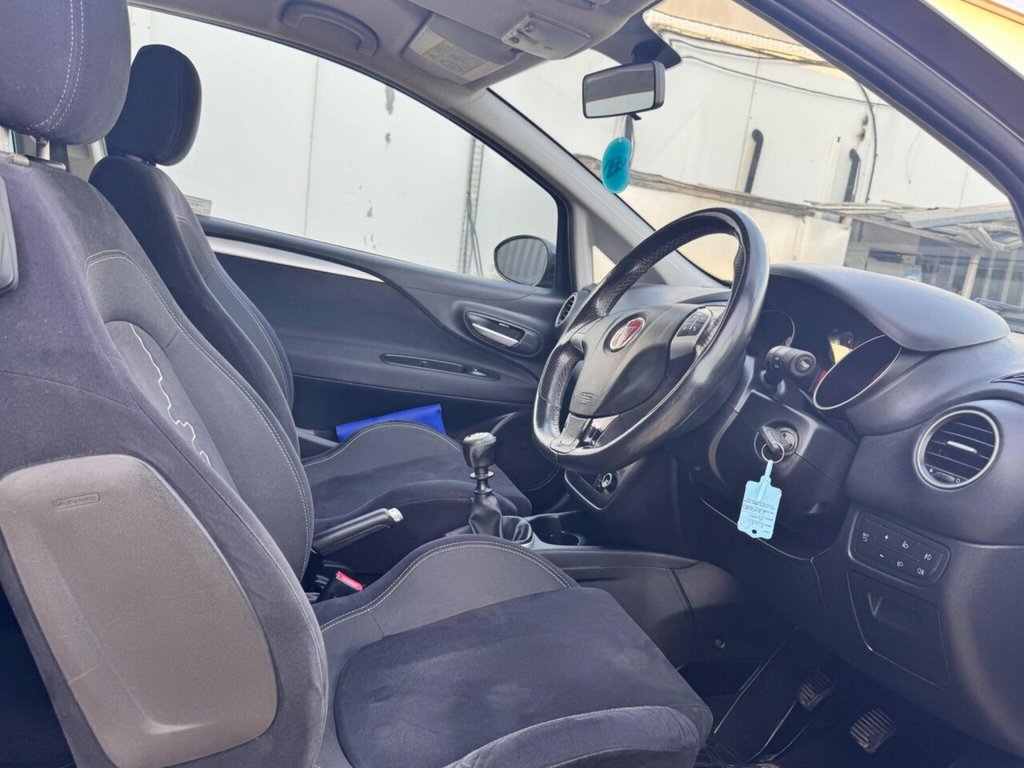 Used Fiat Punto 2014 for sale - 76061866: Photo 9