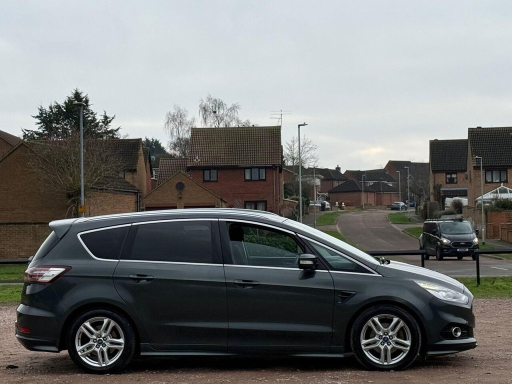 Used Ford S-Max 2015 for sale - 77764812: Photo 10