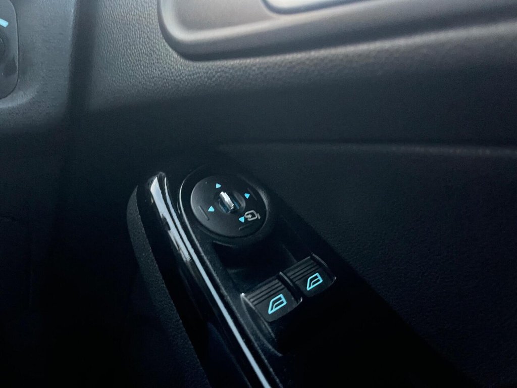 Used Ford Fiesta 2013 for sale - 76445808: Photo 17