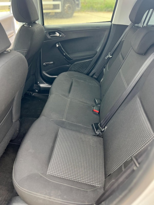 Used Peugeot 208 2015 for sale - 75136094: Photo 14